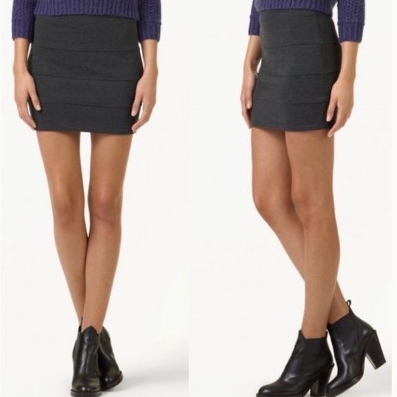 Aritzia Talula Gina Bandage Mini Skirt - Picture 1 of 5